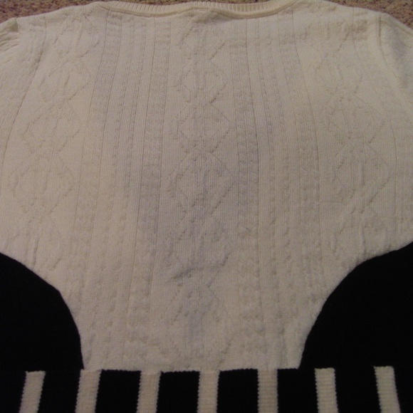 Belted open cardigan sweater from Anthro - Picture 6 of 7